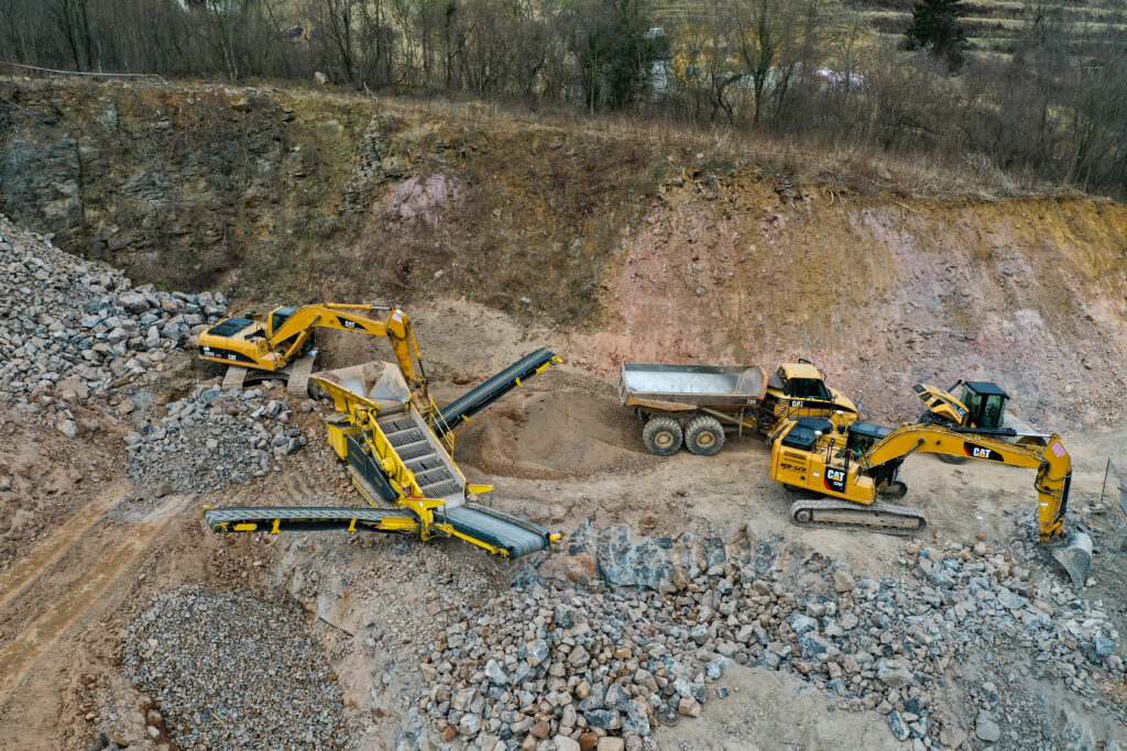 Rasketehnika ehituses – roll, trendid ja Gyhm OÜ lahendused